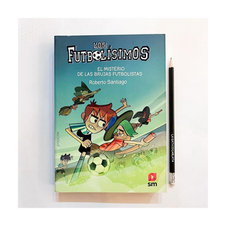Portada del libro Futbolísimos 19: El misterio de las brujas futbolistas
