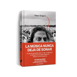Portada del libro LA MUSICA NUNCA DEJA DE SONAR